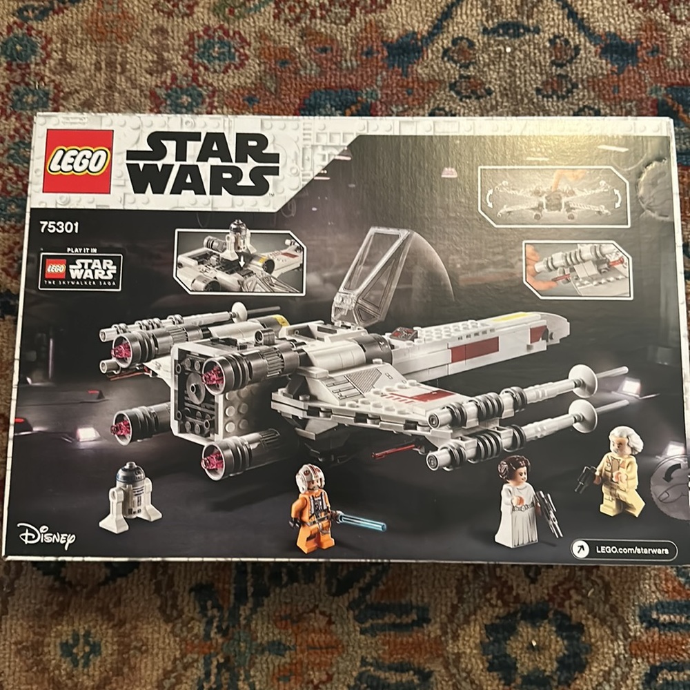 LEGO - Picture 2 of 2